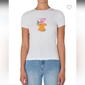 ⭐️PRICEDROP⭐️ROLLA'S Apple tee